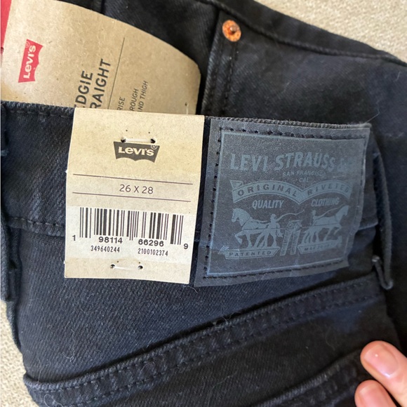 Levi's Women's Black Wedgie Straight Leg Jeans - Picture 5 of 5